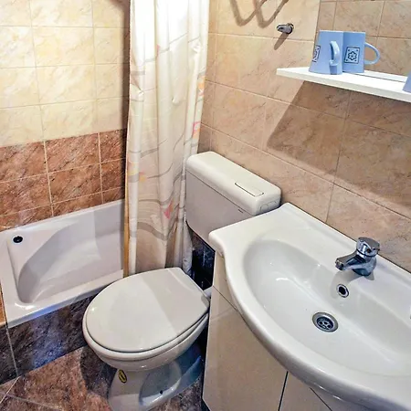 Apartamento Awesome In With Kitchen